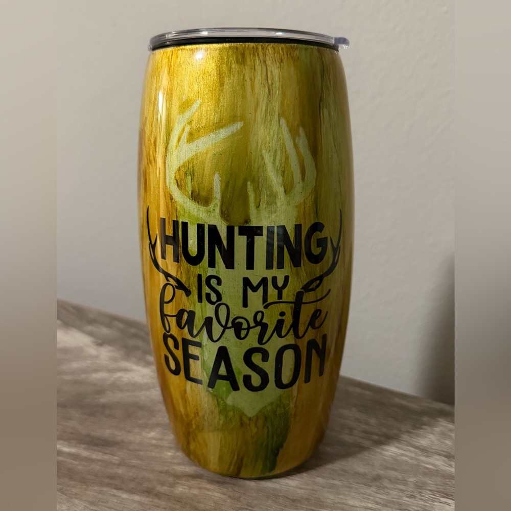 Woodgrain 25 oz Barrel Tumbler with Clear Lid Hunting is My Favorite Season